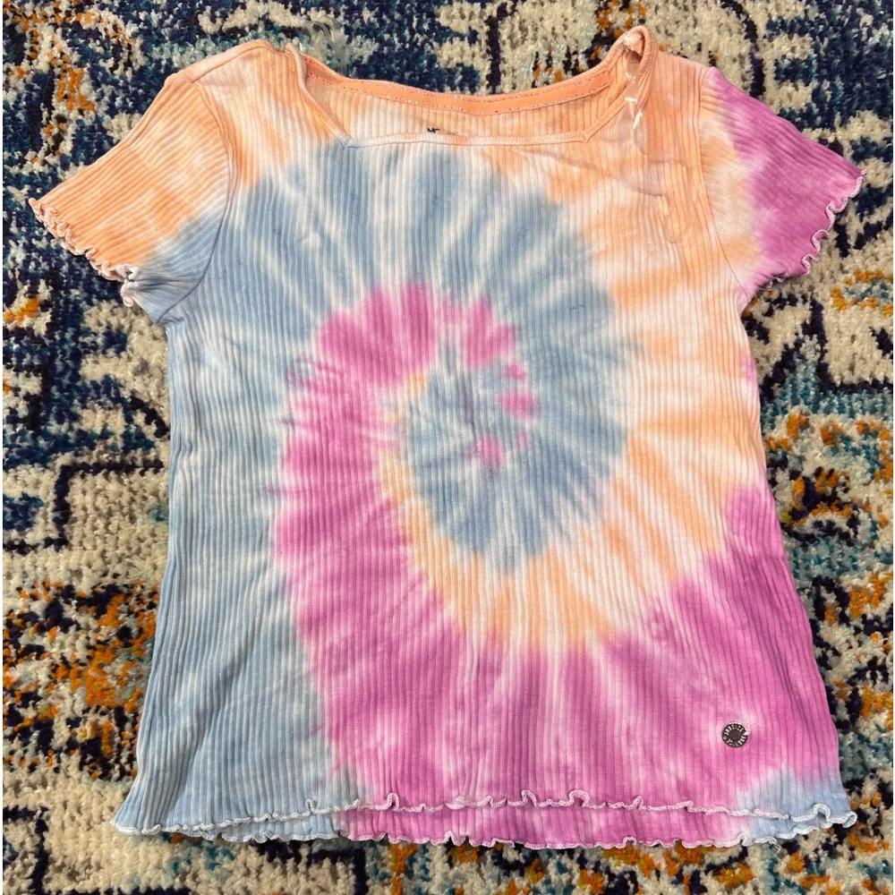 Girls ribbed tie die Justice T-shirt. Good condition